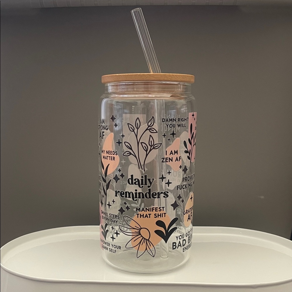 Clear Tumbler with Bamboo Lid and Straw